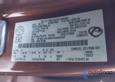 2017 Ford Escape Titanium из США, поврежденный, VIN 1FMCU9J96HUA65227